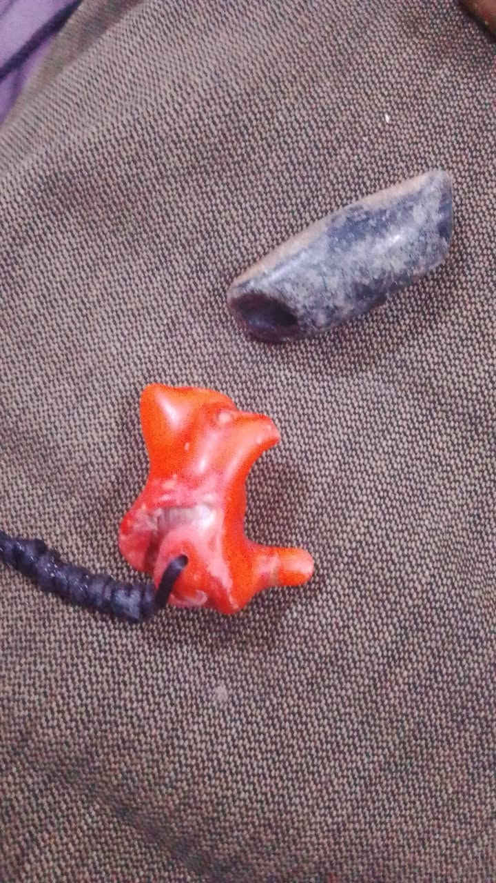 السلام عليكم مجموعة احجار وخواتم حجر اصلي كلمن وسعره اسعارها مناسبه اليحب يطب خاص بغداد الشرطة الخامسه ***********
