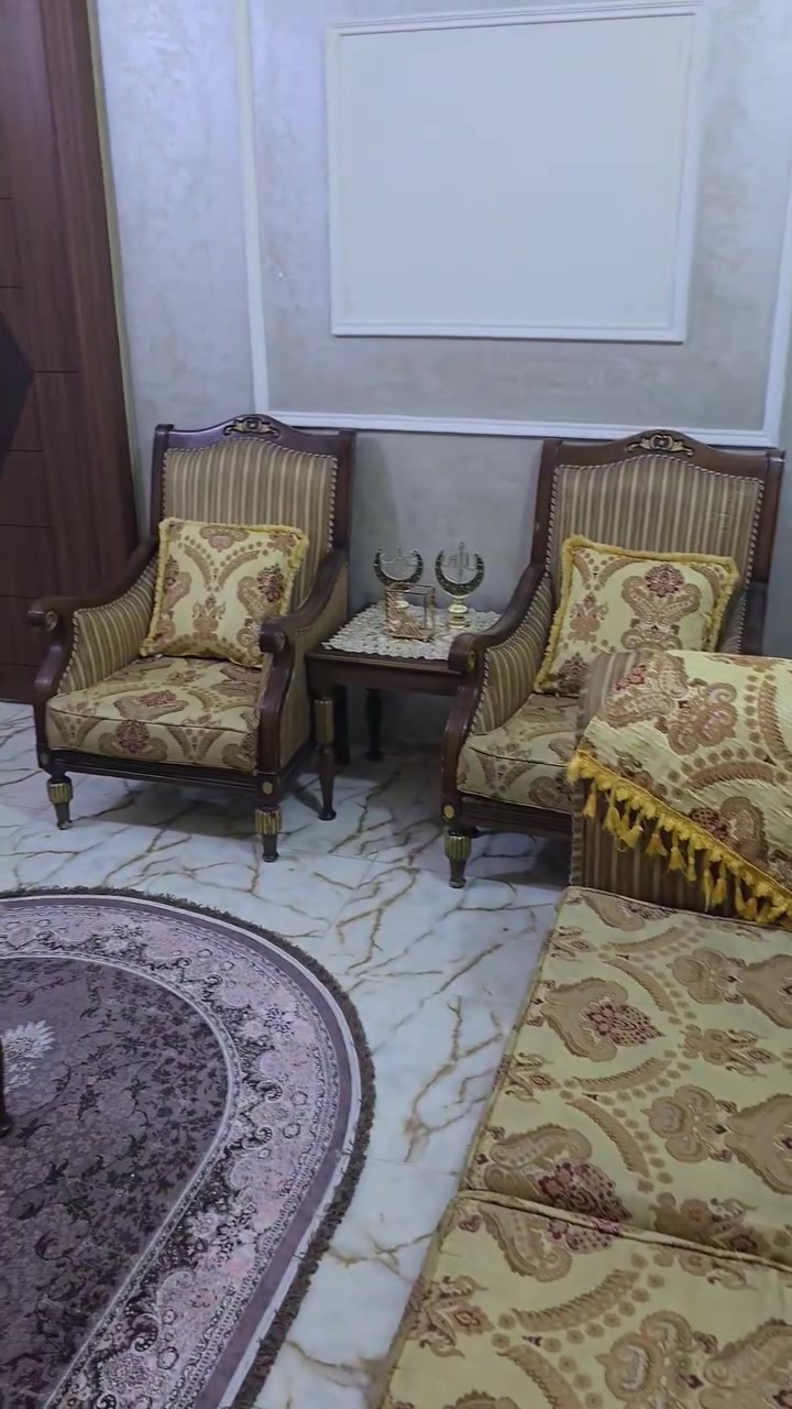 السلام عليكم تخم كامل للبيع كلش نظيف مكاني بغداد السيدية للاستفسار ع التفاصيل واتساب ***********
