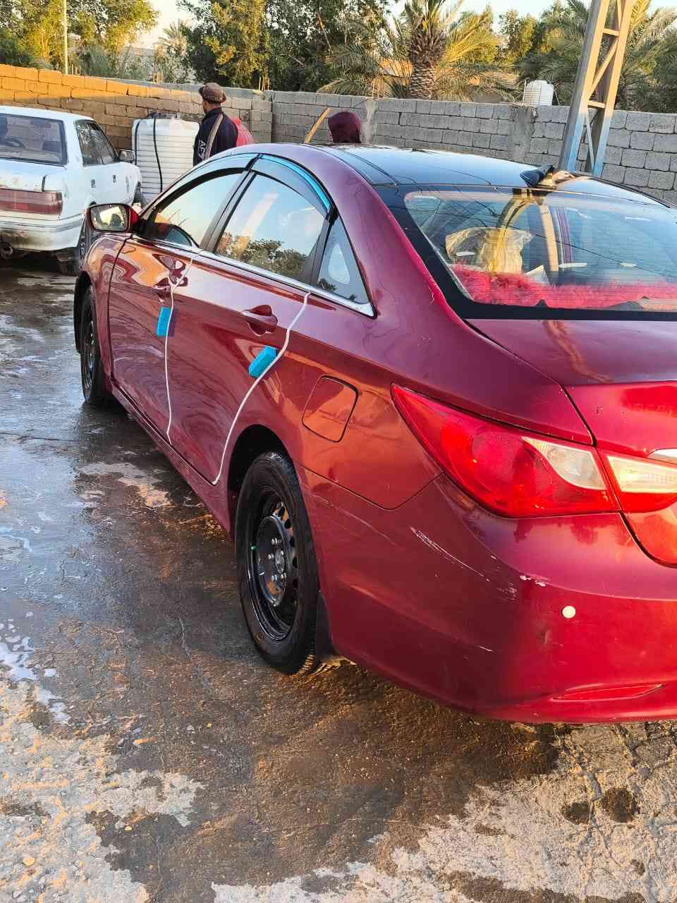 سلام عليكم ورحمة الله وبركاتة
سونتا البيع موديل 2013سيارة بيها كصه تبريد شغال مكينه توش حداديه كامله سعرها 40متواجد بس ع رقم ***********
