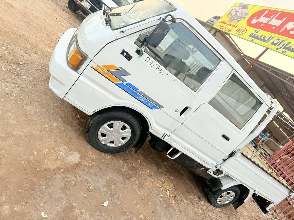 سلام عليكم كيه بنكو موديل 1993رقم بابل إنكليزي سنويه ل2030مكفوله من مكينه وكير وكسن وشاصي ورقم شاصي حداديه السياره جاهزه ماعايزه شي السعر 48وبيه مجال العنوان بابل ::::: ‭0782 898 8923‬
