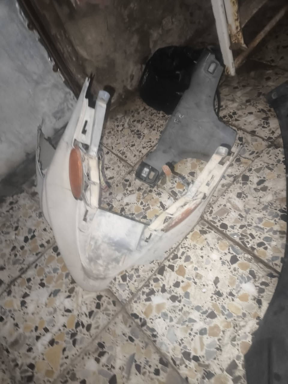 بيجي فحل بيهه نار بس ماتشتغل ما توصل بانزين وياهه هذني الغراض وبعد عداد وسوبايه ابيعه كامله وتفصيخ


**إذا كنت صاحب هذا الإعلان وتريد حذفه لأي سبب، رجاءا أرسل رسالة إلى الدعم الفني**