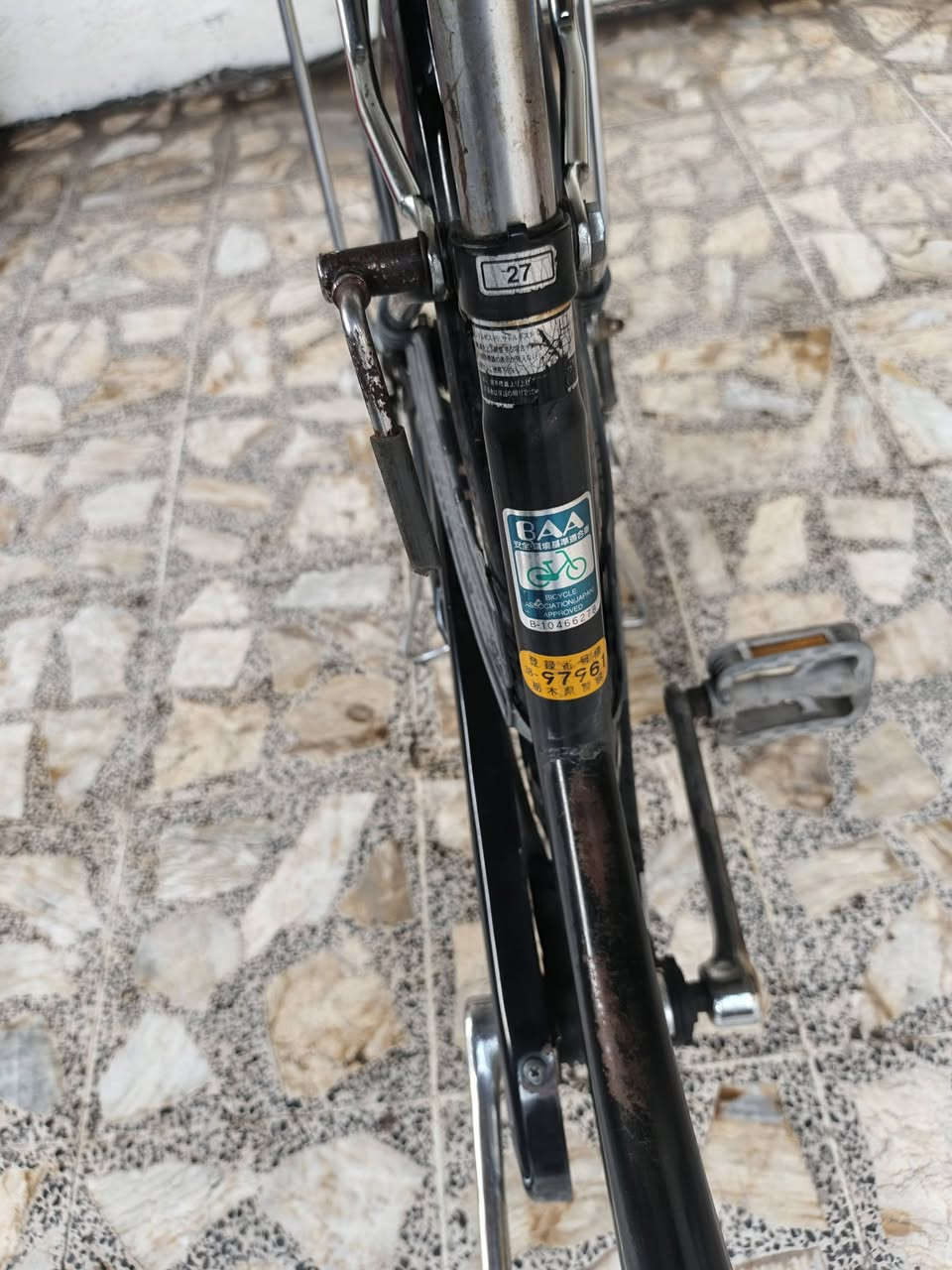 بايسكل حجم للبيع حجم ٢٧ كير وحساس بناتي اللون اسود    
***********
البلديات
