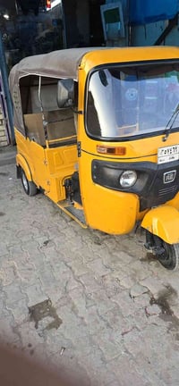 تكتك للبيع موديل 2022 مرقم  بغداد كامل  بسمي تحويل ثاني يوم مابيها ضرب...