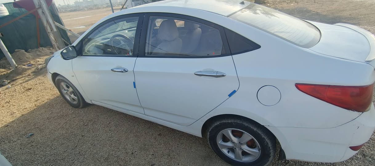 السلام عليكم اكسنت ١٢  بيه ٣ قطع بدون دواخل المكان كربلاء طويريج
السعر ٨٥ او بيه مجال  *********** رقم انكليزي وين ما ايعجبك اداور
