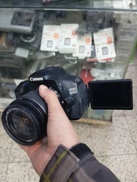 اخوتي   كانون 600D نضيف اخت الجديدة شاشة قلابة بيها واي فاي مع كامل ال...