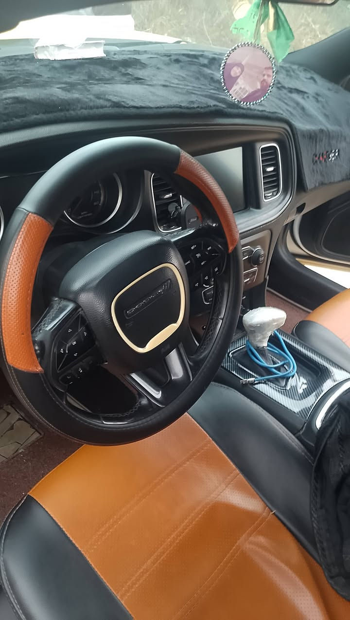 سلام عليكم
جارجر موديل 18 أصل 
كفاله كير حداده تخم تاير جديد 
رقم كربلاء 
تبديل الجاملاغات لاماميه فقط بدون ضربه 
والباقي كفاله
اي ستفسار ***********
