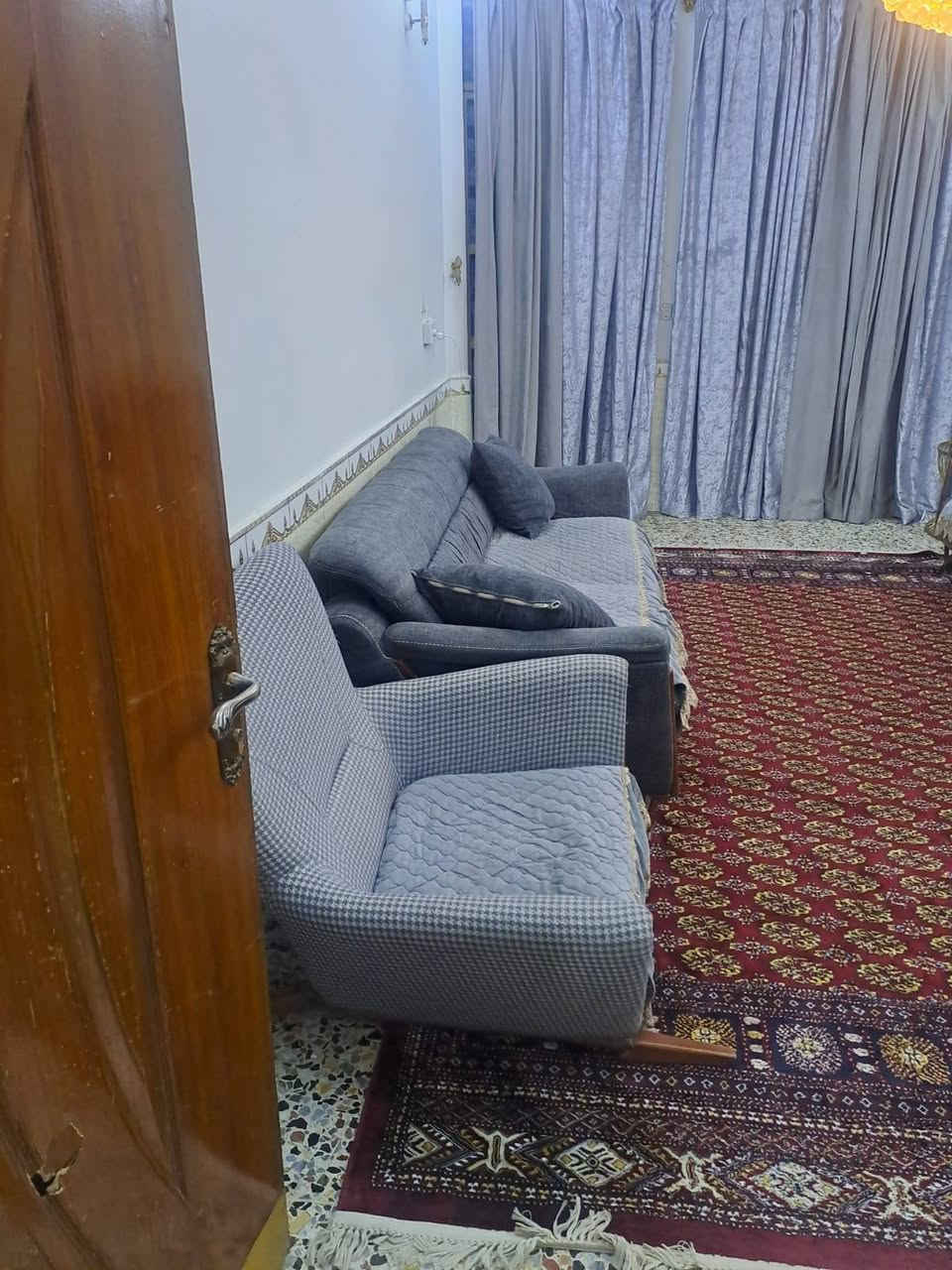 السلام عليكم تخم +طبلات +بردة كلة تركي العنوان مدينة الصدر الرقم *********** السعر ٤٠
