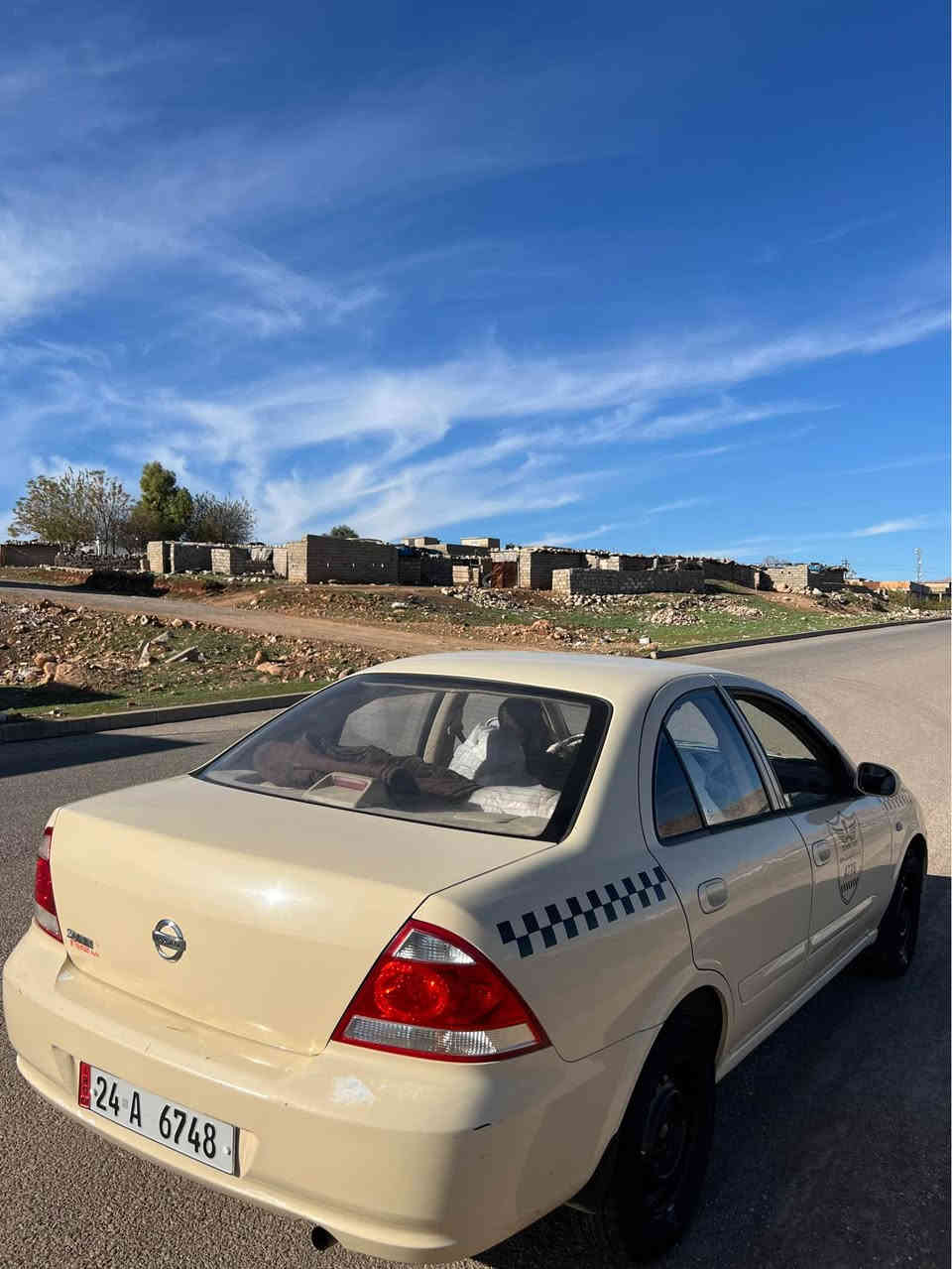 تكسي نيسان سني موديل 2012 سه ري بولند دوو بوستا سبخه په راشوت فه بوي داخلي نيه ره قه موو سه نه وي جديد هه تا 2029 هه ر جار تايره جديد هه يكه لي سياري ي خاوينه سعر 112 $ ژماره موبايل ***********.. دهوك, العراق
