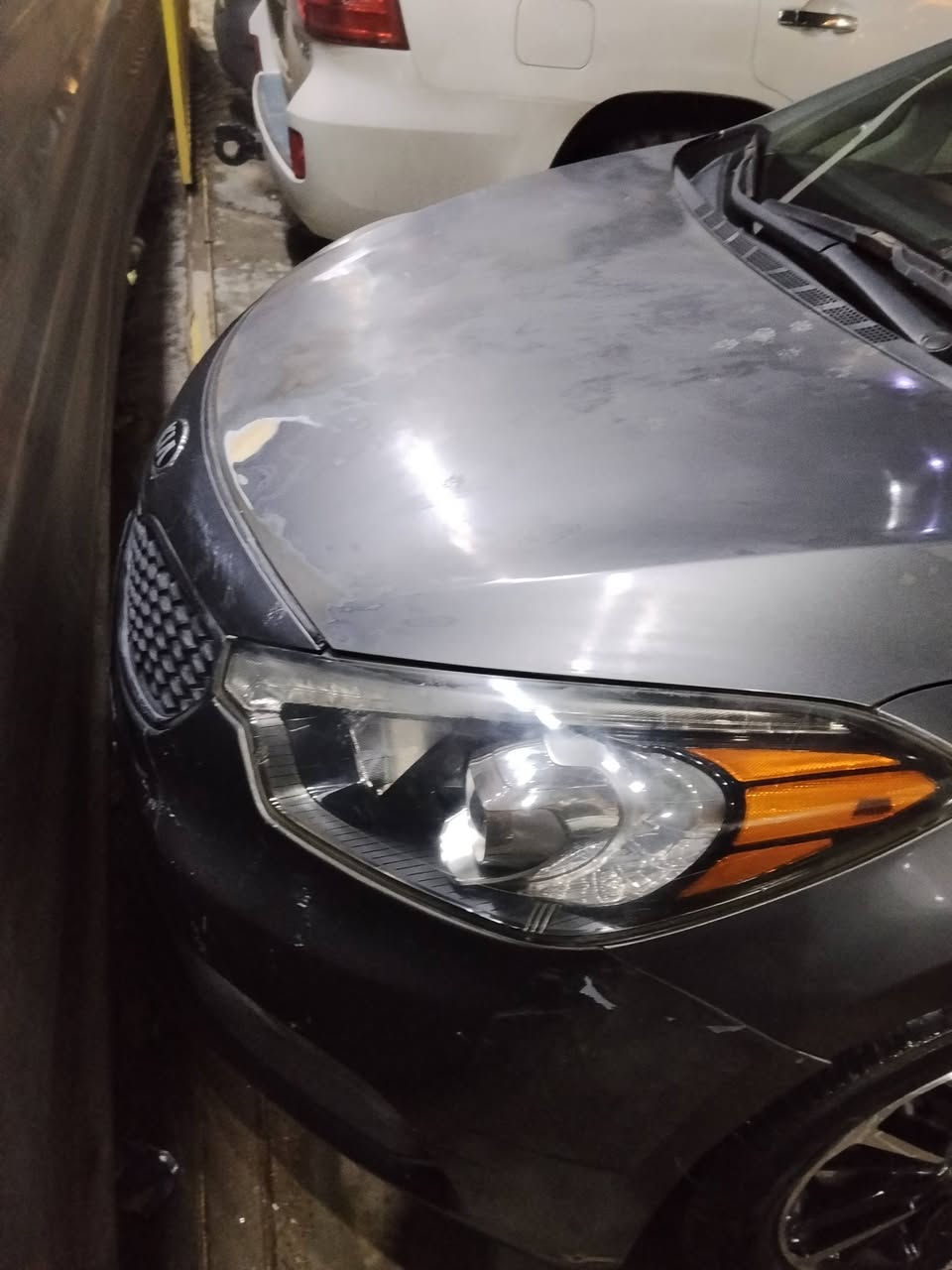 سلام عليكم كيا فورتي موديل 16 للبيع حادثة خلفي جنطه فقط سعر 105وبيها مجال عنوان حريه قرب ساحة عدن هاتف ***********
