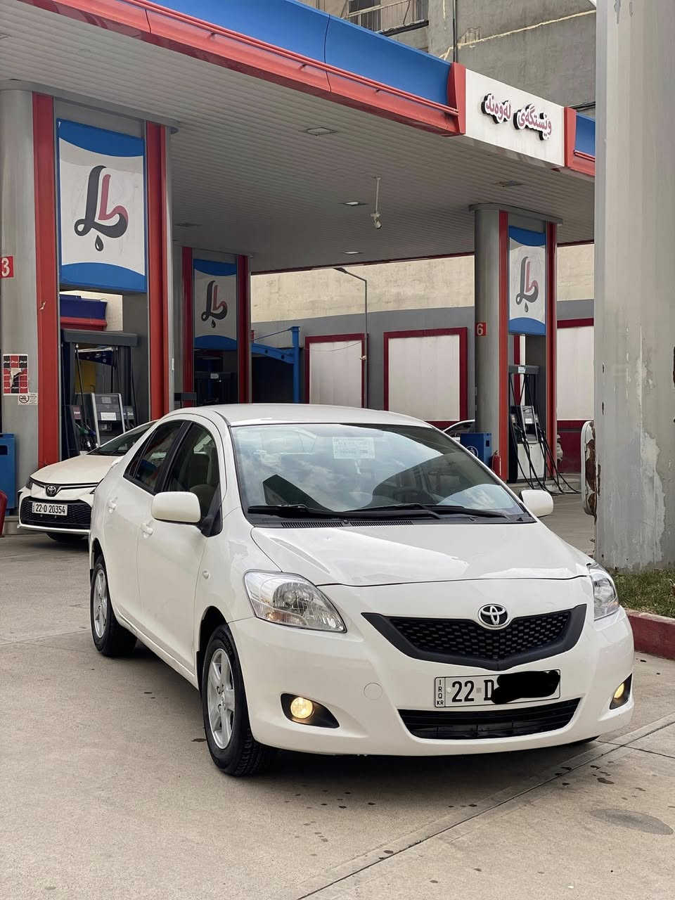 تويوتا يارس ٢٠٠٧ سعودي سيارة دبل كيج محرك كبير كير اوتوماتيك شاشة كاميرة اصلي سيارة محرك كير كل شي ب شرط ماشي ١٦٠.  الف حقيفي سيارة بيها قطعتين سخ و  مكانين تعديل بدون دواخل بدون اي شي 
سنوية فحص هزاز لخاية ٢٠٣٠ 
مكان سيارة اربيل 
سعر سيارة ٩٠ ورقة شوية بي مجال 
***********
*********** واتس اب
