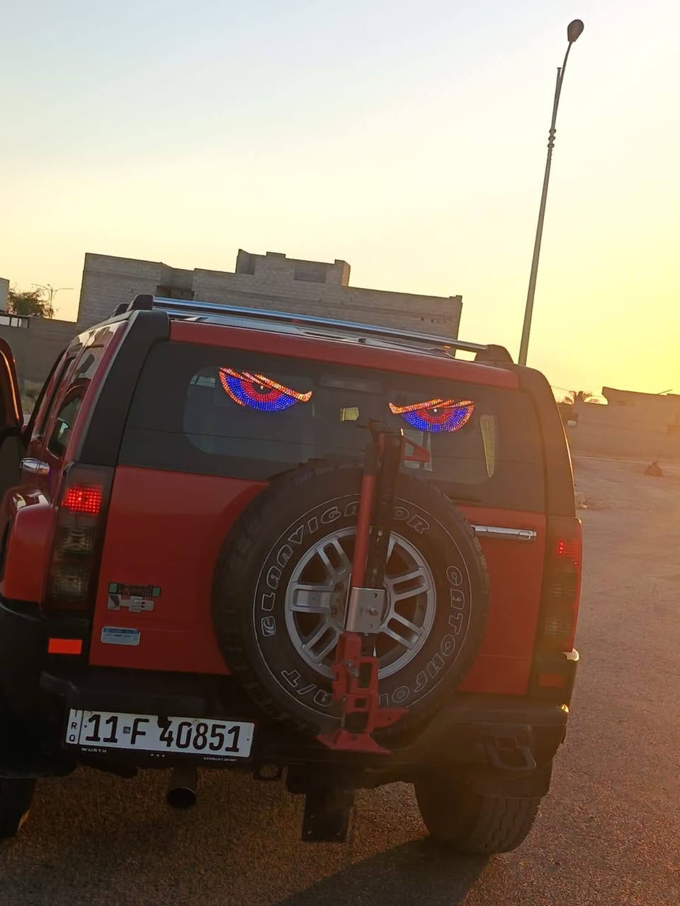 السلام عليكم همر H3  2008خليجي
5سلندر 3.700 فول موصفات للاخير 
دمامات5  دمام1 كبير

وياله تزويد سوادات تزويد درع اسود طافي جك وي السبير تزويد بلوجكترات سكن وعالي تزويد 
السياره متعوب عليها هواي والسياره عليها منضومة غاز

السعر: 115وبي مجال والضرر بنيد صبغ فقط!! 
الرقم: ***********
