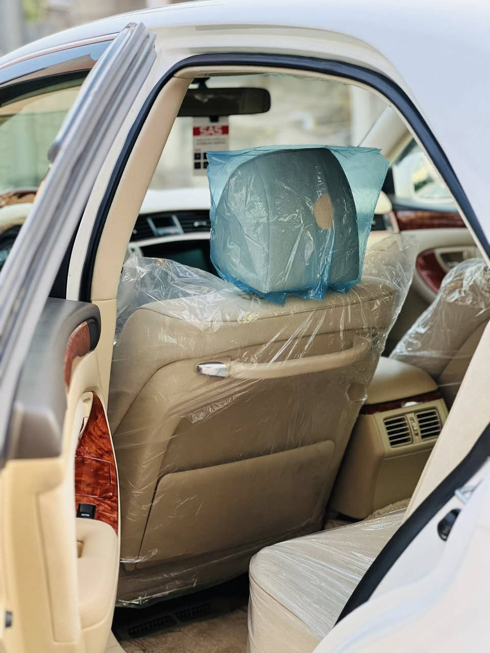 شاهینە موس
2005 ڕۆیاڵ
کامل کراوە بە سپۆرت
سەیارەکە تاقانەی پشدەرو بیتوێنە
کامل کامل مەسرەفی کراوە 
٣ دوگمەیە بیلاد پەردەیە لایت ناوچەی کوێرە
١٨٢ گێڕو مەکینە بەشەرت 
ئاوێنە ئیشارەتە 
چوار تایەی لۆک لۆکە
ڕۆنی گێڕی گۆڕاوە 
تەنها شوێن موسەکانی بۆیاخە
ژێرەوەی سەیارەکە وەکو شوشە وایە
سەیارەکە ڕوبەڕو جوانترە وەک لە وێنەکان

ئەگەر مشتەری تێل بکە ***********
