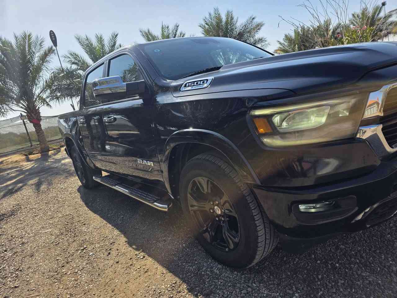 رام لارمي 2022 رقم بغداد بأسمي تحويل 1500 مكينة 5700 8سلندر ايتورك حلوه السياره وبلادية بالنسبة لضربتها فقط بدن دعامية السيارة كلش زين مبرمجة اوكتان ومراوح ومفتوحه سرعتها ترايك 210 وصارلها سنة مبرمجه اي مشكله مابيها شغال بيها كلشي من الطول للطول تشرب بانزين عادي او محسن واذا تحب كاسرلها 😄 بكيفك يعني اطمأن
شاشة وسط. رادار امامي وجانبي مري شفط

تشغيل عن بعد تبريد وتدفئة امامي خلفي ومتبقي المواصفات المعروفه بالنسبة للرام رقم الشاصي

هذا 1C6SRFJT6NN269115 لليحب يتأكد

السعر 335  المكان بصرة/سفوان 

تليفون ***********
