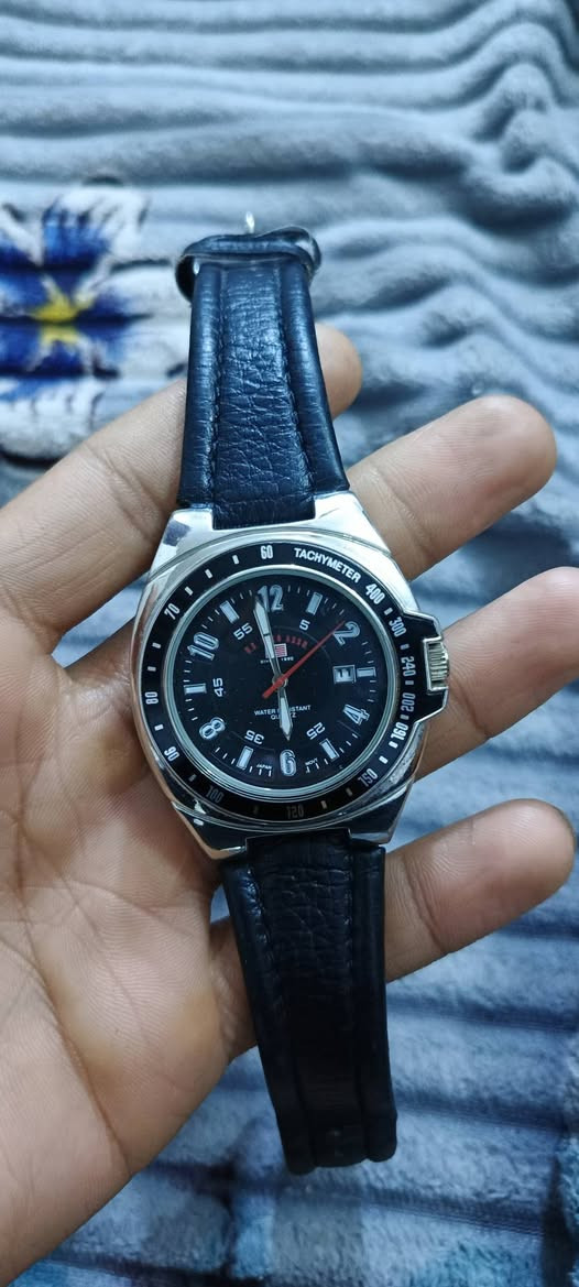 سلام عليكم مستعجل ابيع شلع السعر ٢٠٠ وبيهن مجال لشراي يتوفر توصيل لجميع المحافضات


**إذا كنت صاحب هذا الإعلان وتريد حذفه لأي سبب، رجاءا أرسل رسالة إلى الدعم الفني**