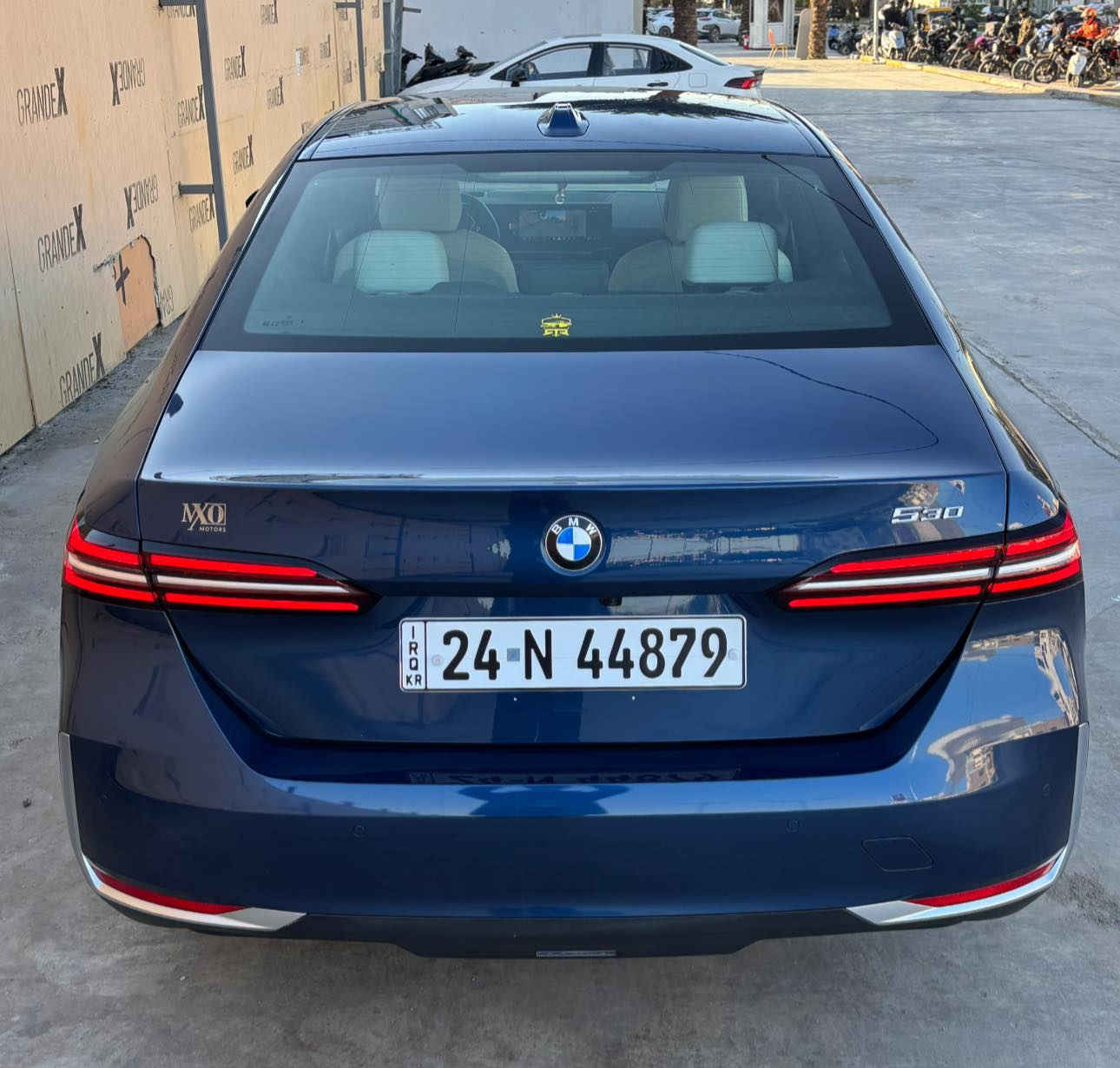 السلام عليكم بسعر مناسب BMW 530i 2024
BMW 530i 2024 
لون مميز جداً 
سنة الصنع : 2024 الشكل الجديد كلياً 
4 سلندر توين تيربو 
رقم شمالي باسمي تحويل ثاني يوم 
مواصفات السيارة :
داخل حليبي او ابيض 
ويل السيارة تصميم خاص( M )🛞
دخول ذكي 
انارة ترحيبية 
فتحة سقف 
فتح صندوق ذكي
حساسات بزاوية 360 درجة 
ماوس كرستالي الحديث من BMW 
اصطفاف تلقائي
رجوع تلقائي 
خمس كاميرات محيطية لتسهيل الرؤية
شاشة انارة لمعلومات السيارة ( داتا شو ) 
نقطة عمياء ( التعتيم التلقائي )
انارة داخلية والتحكم في الألوان 
شاشة متصلة 
الجلود المستخدمة لداخلية السيارة بنوعية ممتازة وفاخرة 
نظام صوتي هارمان كاردون الممتاز 🎧
مقاعد تحكم كهرباء وضعيات خزن
⛔️وارد امريكي كلين بدون حادث (فقط قطع كلير امريكي باماكن محدده )
بدون حاد
 
العنوان // بغداد الحرية 

رقم الهاتف //***********

***********
