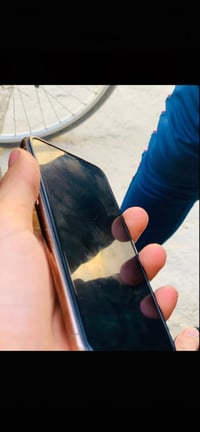 ايفون 11 برو • ٢٥٦ • بطاريه ١٠٠