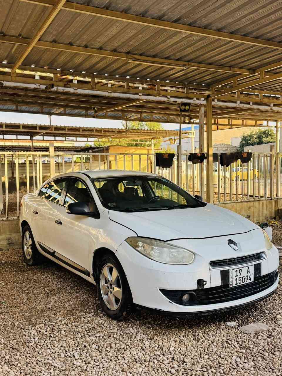 رينو فلونس ٢٠١٢ رقم كربلاء بأسمي  مكفولة سونار السعر ٦٥ سنوية مجدده لل٣٠ تبريد شغال مكينة وگير جدد مكاني بابل شارع ٦٠ للتواصل ***********
