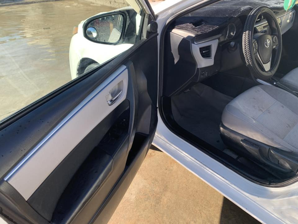 السلام عليكم
كورلا 2016 LE
لون ابيض 
رقم اربيل جديد هزه وسنوية جديد
السيارة ضررها 3 قطع
 بونيد وجاملغ امامي والصندوق رش فقط
بيها شخطات بسيطة مال شارع 
سيارة حلوة ونظيفة ماتحتاج اي مصرف 
(كورلا سيارة جلدها متين) تحمل حر الصيف وبرد الشتاء 
السعر 127 $ وبيها مجال بسيط للطيبين 🥀
مكان السيارة الشرقاط مركز القضاء 
الاتصال
***********
***********
