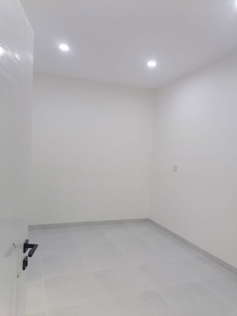 🏡 خانووى دوو نهوم بو فروشتن له گه ره كى ئيسكان نزيك متوسطه ى كاوه مواصفات دكت و سقف مغريبى

📐 روبه ر :
▪️ 100 متر 5 - 20 طابو ملك صرف

✨ زانیارییەکانی خانوو / موڵك :
▪️  1ژور نوستن - هول - مطبخ - گه راج

▪️  نهومى دووه م 2 ژور نوستن - هول - بيتونه 

💰 نرخ : 145 مليون 

📞بۆ زانيارى زياتر په يوه ندى بكه ن به 
عقارات ستار اكرم بازرگان

*********** ☎️
*********** ☎️

#كركوك #عقارات #عقارات_كركوك
#بيع_بيوت #شراء_بيت #استثمار
#بيوت_للبيع #فرص_عقارية
