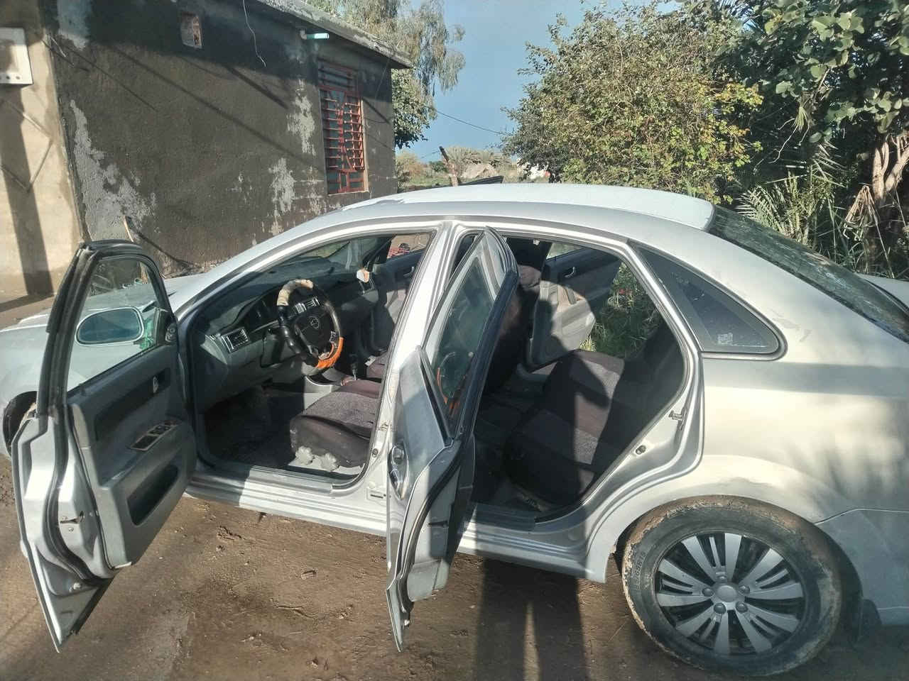 السلام عليكم للبيع اوبتره موديل 2009 اوت ماتيك رقم واصط كير مكينه مكفول ***********
