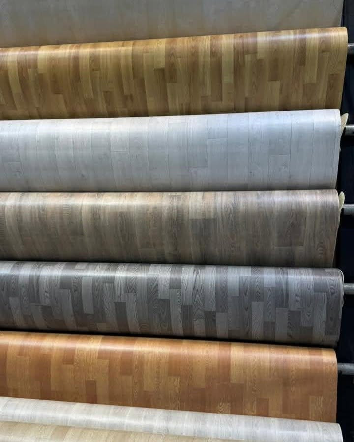 جدد أرضية بيتك بلمسة ملكية! ✨

وصلت الوجبة الجديدة من أرقى أنواع "جلد الأرضيات" الـ PVC، بمواصفات تخلي غرفتك وصالتك كأنها لوحة فنية:

✅ السماكة: 2.5 ملم (راحة فائقة وعزل للصوت والحرارة).

✅ الوزن: 1450 غرام للمتر المربع (خامة ثقيلة، متينة، وتتحمل الكرف).

✅ العرض: 4 متر كاملة (تغطية بدون فواصل مزعجة لجمالية أكثر).

✅ المظهر: نقشات خشبية وحجرية واقعية جداً تعطي فخامة الباركيه الحقيقي.

📍 متوفر الآن بعدة ألوان (الرمادي الهادئ، الخشبي الدافئ، والبيج الكلاسيكي).

للحجز أو الاستفسار، راسلونا على الخاص أو عل رقم التالي ***********

#أرضيات #ديكور #جلد_أرضيات #تصميم_داخلي #باركيه #تجديد_منزلجدد أرضية بيتك بلمسة ملكية! ✨

وصلت الوجبة الجديدة من أرقى أنواع "جلد الأرضيات" الـ PVC، بمواصفات تخلي غرفتك وصالتك كأنها لوحة فنية:

✅ السماكة: 2.5 ملم (راحة فائقة وعزل للصوت والحرارة).

✅ الوزن: 1450 غرام للمتر المربع (خامة ثقيلة، متينة، وتتحمل الكرف).

✅ العرض: 4 متر كاملة (تغطية بدون فواصل مزعجة لجمالية أكثر).

✅ المظهر: نقشات خشبية وحجرية واقعية جداً تعطي فخامة الباركيه الحقيقي.

📍 متوفر الآن بعدة ألوان (الرمادي الهادئ، الخشبي الدافئ، والبيج الكلاسيكي).

للحجز أو الاستفسار، راسلونا على الخاص أو عل رقم التالي ***********

#أرضيات #ديكور #جلد_أرضيات #تصميم_داخلي #باركيه #تجديد_منزل
