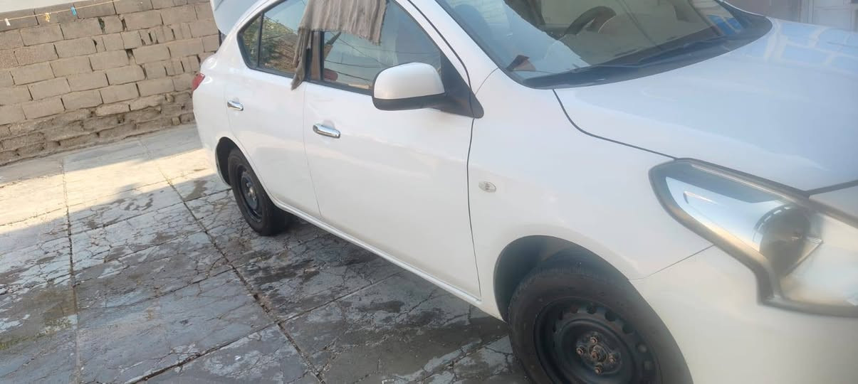السلام عليكم
للبيع نيسان صني موديل 2018 سونار مرفق بالمنشور 
رقم صاحب السياره 
*********** مكاني ديوانية السعر 88
(مكلف بالنشر )
