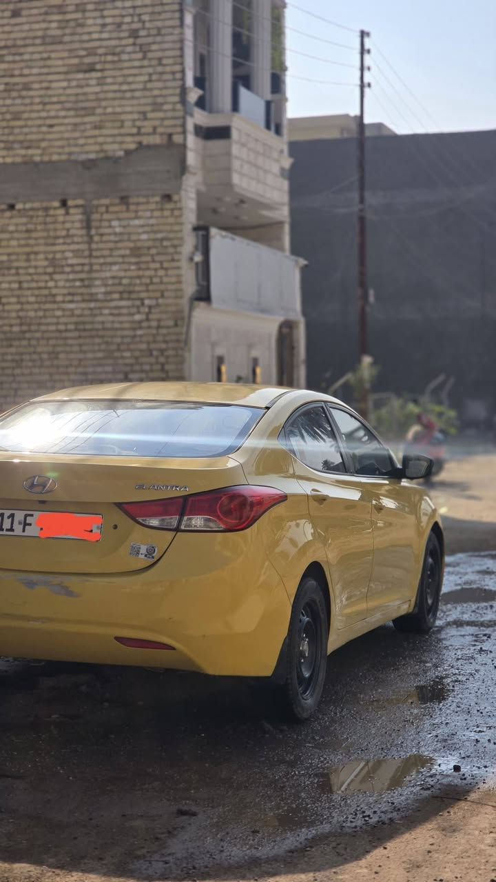 السلام عليكم

سيارة النترا مضلع خليجي 2014

سيارة فول مواصفات للأخير
فتحة _ شاشه وكاميرا _ حساسات _  إشارة مري

سيارة جاهزة للأخير
كير جديد _منظومة تبريد جديدة  _ راديتر ومي زيتي _ صدر أمامي خلفي جديد دسكات _تخم تاير جديد
سيارة حييل مصروف عليها وحييل معتني بيها

رقم ألماني الجديد ومشروع وطني وين ما يعجبك حول غرامه هيئة مصفرة وهزة جديدة ما ساقطة

عارضها ب١٠٥ وبيها مجال للطيبين ما عندك تأخذها بلاش

العنوان بغداد حي أور فلكة صباح الخياط
والرقم
*********** بي واتساب

مكلف بنشر الرقم موجود اتصل وبيك خير وتدلل
