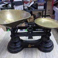 ميزان انكليزي • قديم • غير مستخدم