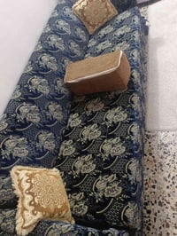 قنفات • ٤ قطع • للبيع