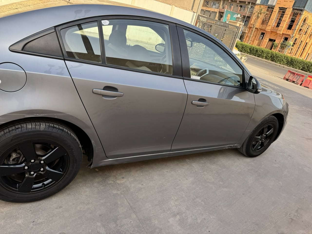 شوفر كروز موديل 2016 خليجي محرك 1800 المرغوب سيارة جديدة كير محرك صدر تخم تاير كلة جديد تبريد ثلج السيارة كاملة رقم أربيل باسمي تحويل ثاني يوم 
بيهة صبغ جاملغ خلفي الأيسر   وشبر بل جاملغ الأمامي 
العنوان بغداد البنوك 
السعر 78$ بيهة مجال بسيط كلش
***********
