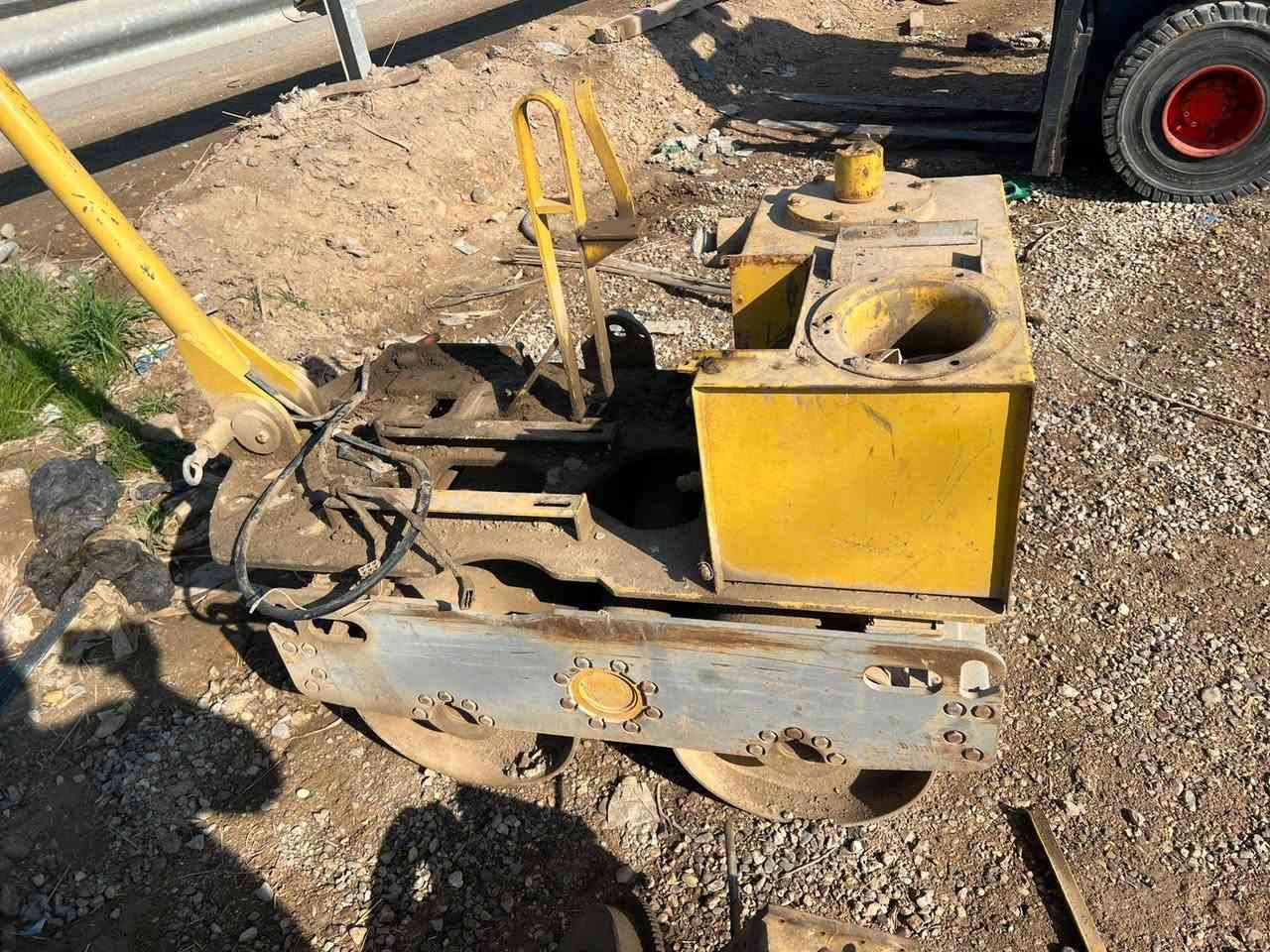 السلام عليكم للبيع حادلات عداد 2 بيهن نقص سعر 8 ورقه وبيهن مجال مكان واسط #الصويرة ***********
