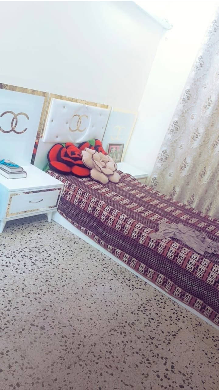 للبيع غرفه نوم مكونه من ٧ قطع
٢ كنتور 
٢ كومديات
٢ ميز تواليت 
جربايه


**إذا كنت صاحب هذا الإعلان وتريد حذفه لأي سبب، رجاءا أرسل رسالة إلى الدعم الفني**