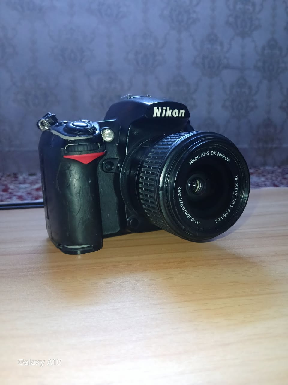 سلام عليكم
كامره نيكون للبيع  d7000 
مالحقاته 
عدسه 18_55+ بطاريه +شاحنه+جنطه +حزام كتف  

سعر ٣٥٠.     نضيفه 90%
مكاني بغداد.  توصيل موجود    ***********
