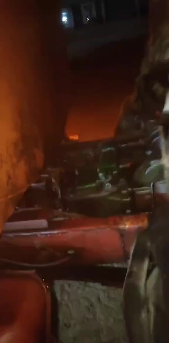 السلام عليكم للبيع البه تنكر ماء حموله ٨طن رقم كركوك تحويل مباشر موديل ٨٤ مكينه وكير كفاله شاصي بيه فطر مضروب باج كير اكسن مكفولات  نقصه باور السنوية حمل السعر 60 
 مكان بابل الشوملي 
***********
