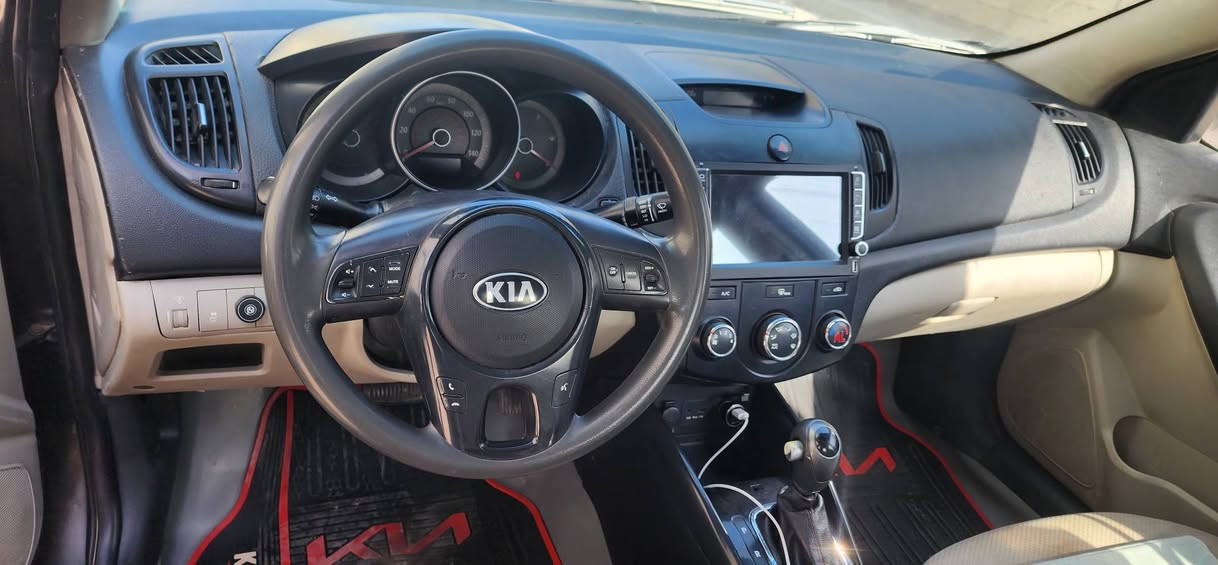 فورتي موديل 2012 مصبوغه بيها منظومة غاز جديده محرك 2000 سياره خير من الله السعر 73 للاتصال ***********
