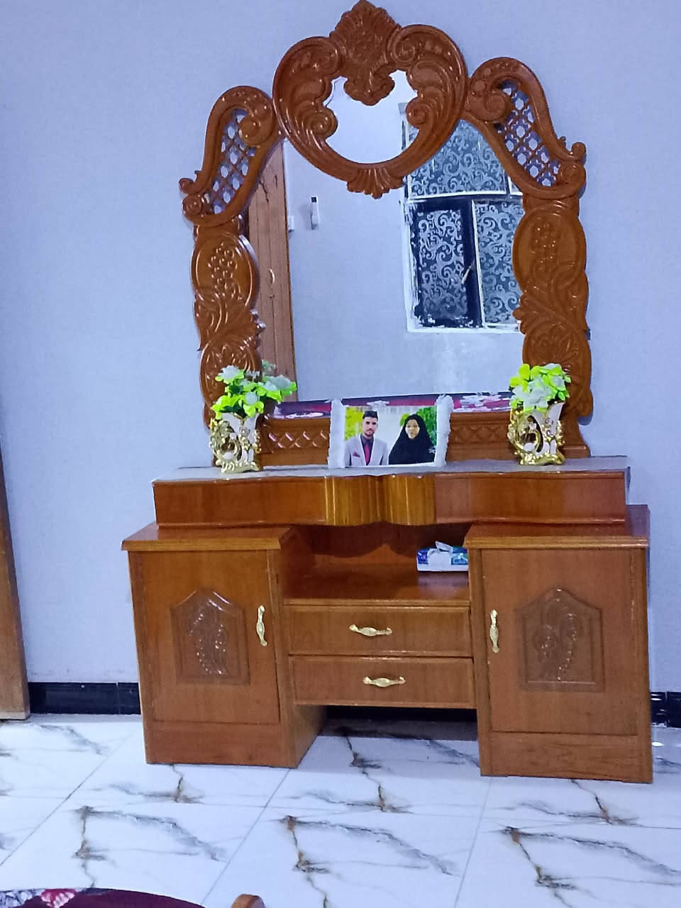 غرفه للبيع خشب صاج درجه اولى*********** واللي يريد يراسل على الواتساب
