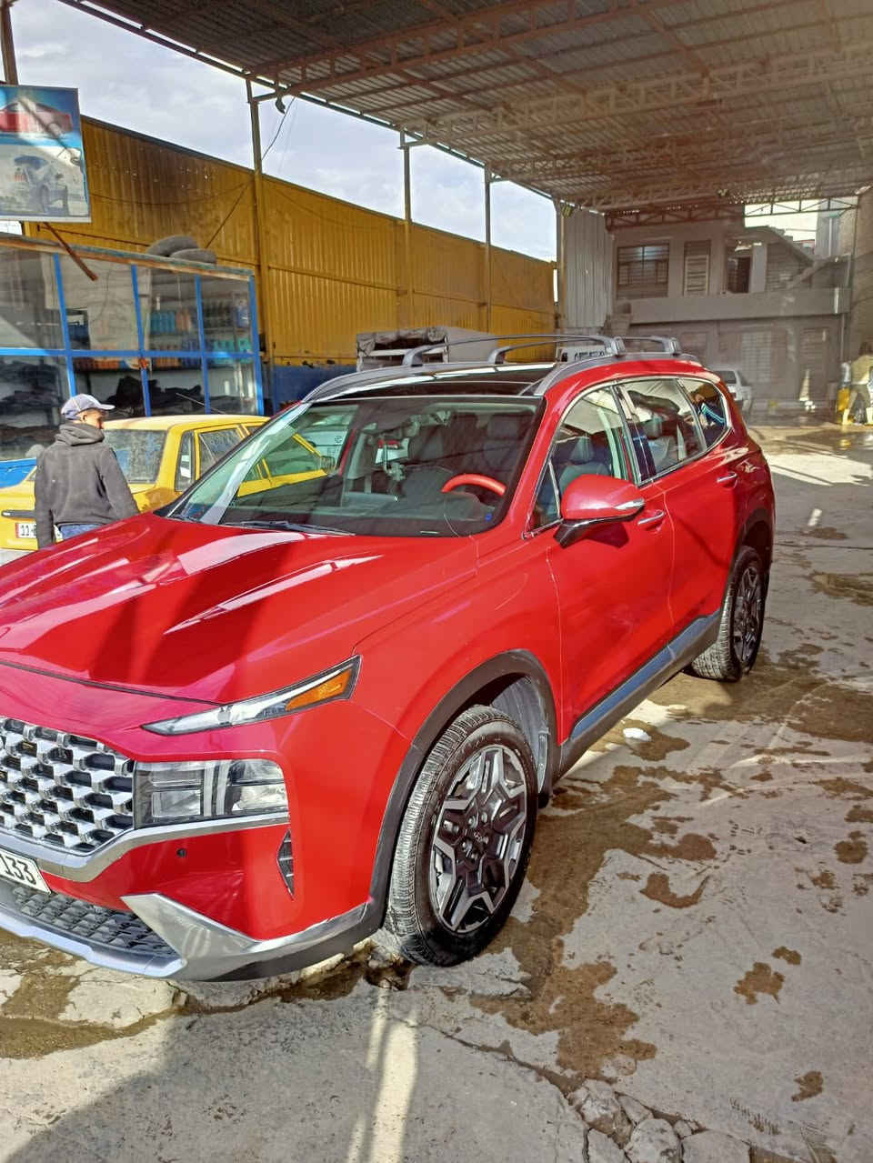 السلام عليكم 
سنتافي للبيع هايبردموديل 2023 فئه بريميوم
موصفات سياره كشنات جلد هيترات 
كامرات محيطية اشاير مري بنوراما
جنطه شفط +رادار امامي خلفي 
مكينة 2500 تنفس طبيعي 
ماشية سياره 20000مايل 
حادث سياره مرفق مع صور 
بنيد نفسة راجع وجاملغ نفسة راجع
رقم بغداد تحويل ثاني يوم 
عنوان بغداد بلديات***********
ما متواجد على نت فقط تصال
