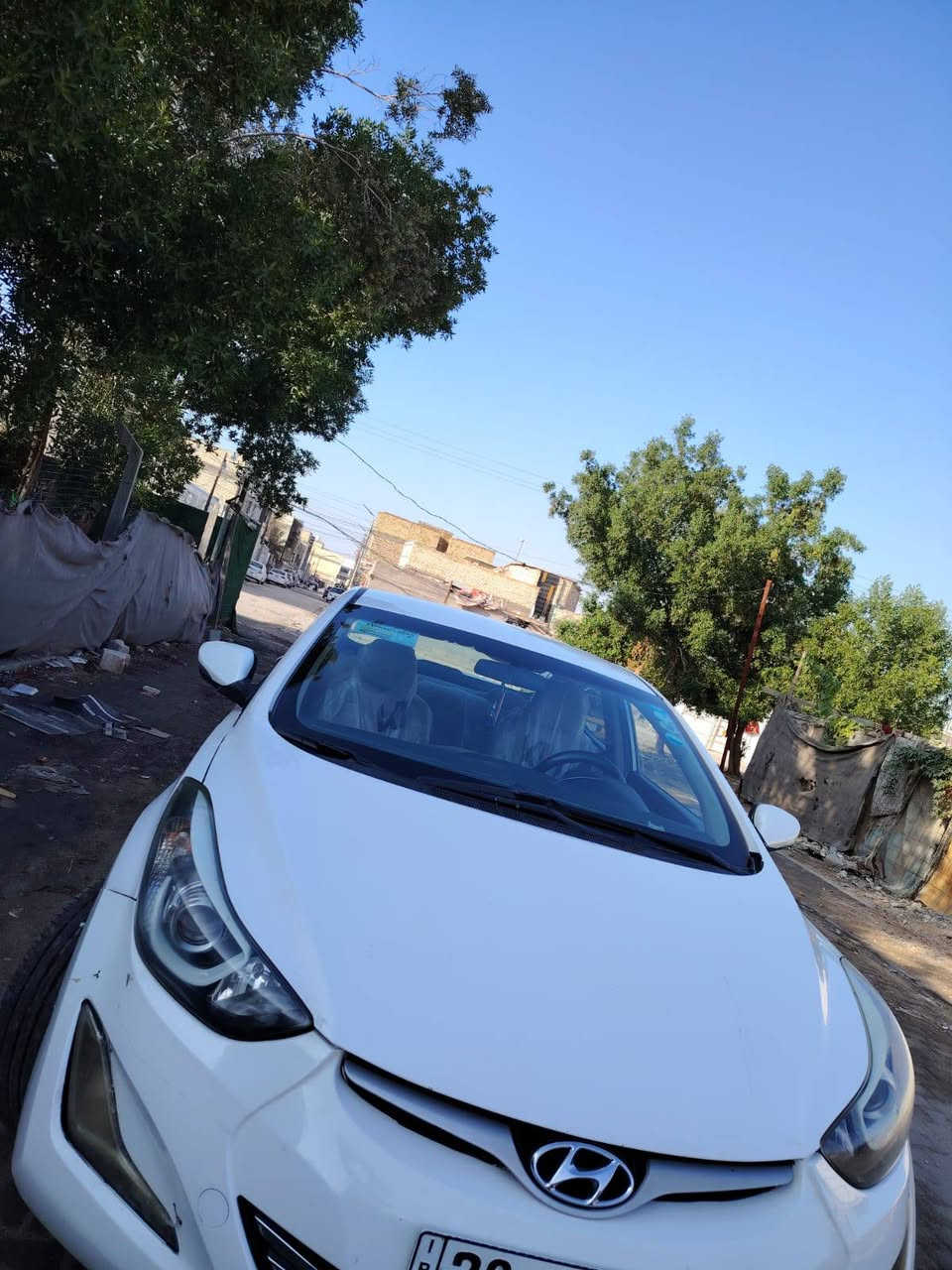 النتره مديل 16بيه جاملغات الخلفيه مع قبق اجنطه وباب عكس العبري وجملغ المامي اليسر صبغ..105وبيه مجال بسيط ..***********
