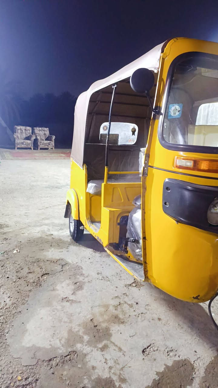 سلام عليكم تكتك 2020شهر 11
تكتك حلوه اترايه ايخبل تكتك بسمي 2يوم احوالك  
مابيه لا ضربه لا صبغ ولا معجون 
تجي ونشوف           السعر 6800
بكاني الشعب  
هاذا رقمي ***********
