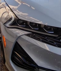 عندي هذا الايت مال سيارتي الخاصه بعده بجيسه عارضه للبيع جهه السايق مال...