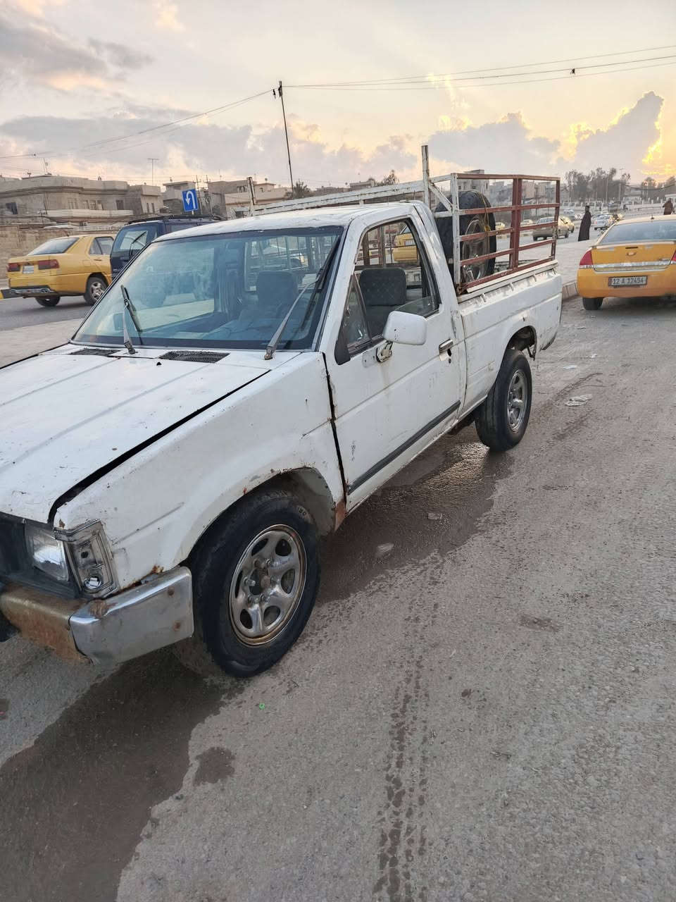 السلام وعليكم بيكم نيسان لبيع الموديل 85المكين داكسن رقم جديد السنوي إلى نهات 2028 أتريد تحويل أتريد وكاله رقم نينوى العنوان موصل الأجانب الأيمن السعر 25وبيها مجال الاستفسار على الرقم ***********غير متواجد على الفيسبك
