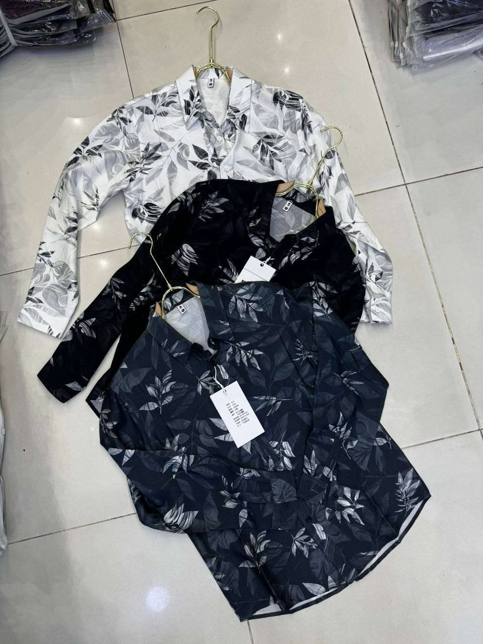 جديد ازياء احمد الغانمي عن وصول وجبه جديده العنوان السوق الكبير مقابيل شارع كاظم عويص قطعه معلكه مكتوب عليها ازياء احمد الغانمي


**إذا كنت صاحب هذا الإعلان وتريد حذفه لأي سبب، رجاءا أرسل رسالة إلى الدعم الفني**