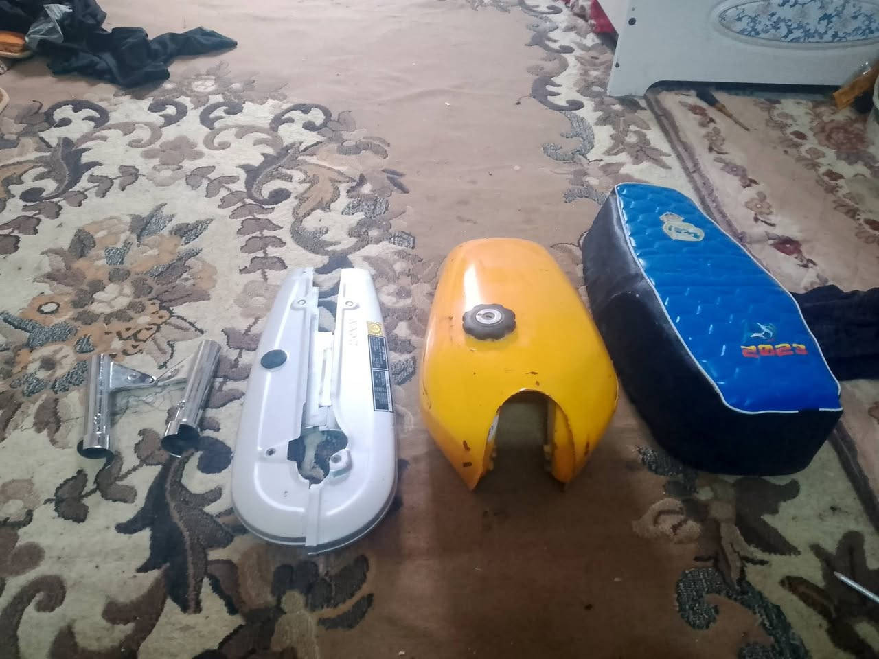 صينيه مال نامه اصليه مامستخدمه ابد ب10+تانكي وكشن وذانات كلهن ب30 الف مكاني ديوانيه ‏‪***********‬‏
