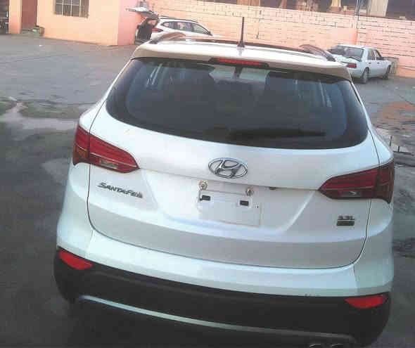 السلام عليكم ورحمة الله وبركاته
سيارة هونداي سنتافي وارد خليجي ، موديل 2014 بدون أي حادث جديدة كافة المواصفات والتحكمات بانوراما 7 راكب محرك 6سلندر  رقم بغداد دولي بأسمي مكاني صلاح الدين بلد السيد محمد (ع) السعر 185 ورقة وبيها مجال
 الإتصال على هذا الرقم ***********
