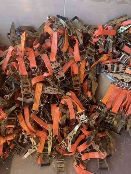 السلام علیکم اخوان العزیز
جبتلکم وجبە جدیدە ( راکیز ) کلش زین و نظیف بارخص سعر 
عدنا قیاسین 
قیاس الجبیر سعرە ٥٠٠٠ ، طول الحبل ٣ امتار
قیاس الوسط سعرە ٤٠٠٠ ، طول الحبل ٣ امتار و نص او ٤ امتار
یوجد توصیل جمیع محافظات العراق
توصیل السلیمانیە ٢٥٠٠ 
توصیل باقی المحافظات ٥٠٠٠
للحجز دزلنا رقم و عنوان علی واتساب او فایبر ( *********** )
