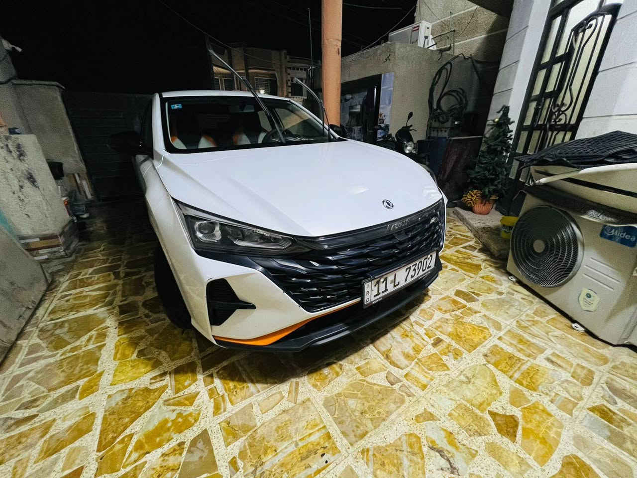 دونك فينك موديل 24 رقم بغداد إنكليزي سياره فوول عدا الفتحة وكالة ليث العبيدي بكانه بغداد الشعب سعره 16.500 مليون وبيه مجال للاستفسار ***********
