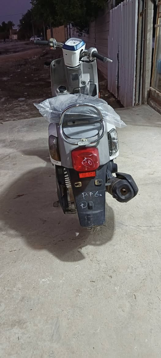 دراجة بوليس موديل 2014 ختم واحد ويا المكينة مكفولة مكاني مسيب السعر مليون و50 بيها مجال قليل الاستفسار ***********
