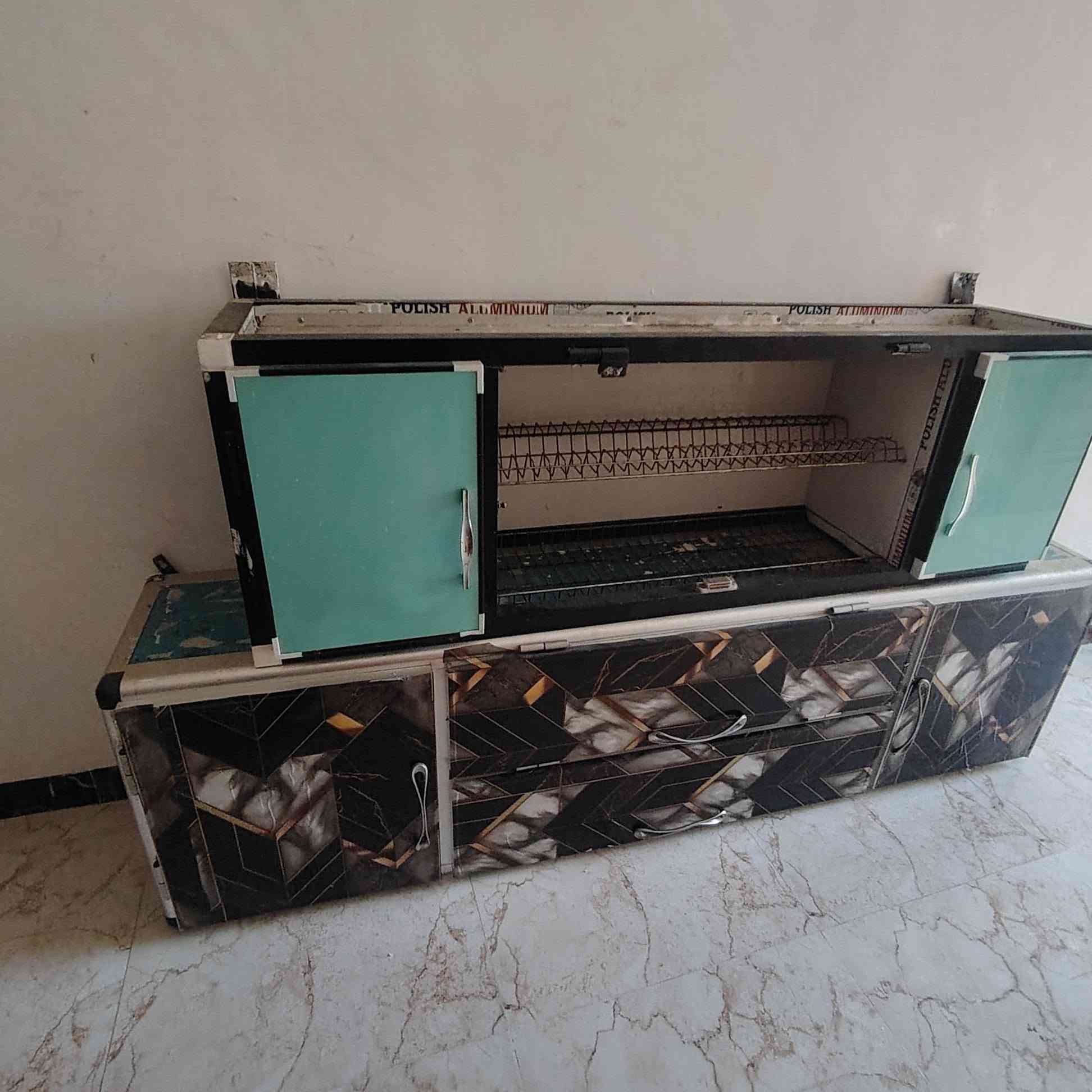 كاونترات للبيع السعر 400 وبيهم مجال


**إذا كنت صاحب هذا الإعلان وتريد حذفه لأي سبب، رجاءا أرسل رسالة إلى الدعم الفني**