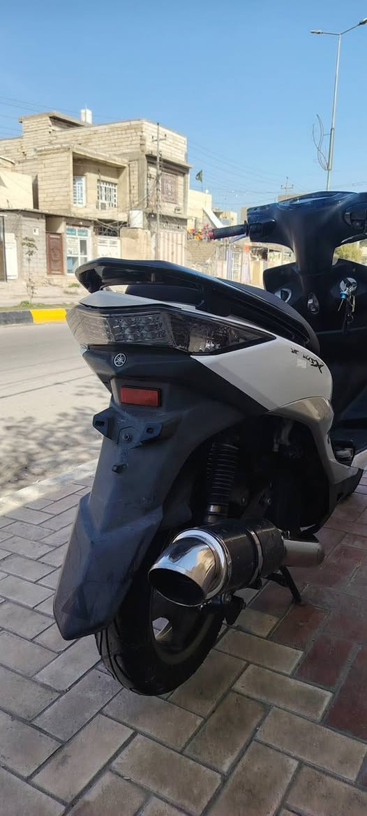 سلام عليكم سكنس ياباني بلاديه عل وضع شركه دراجه حلوه نضيفه ماناقصه شي صالنصه رياضي. المكينه نضيفه مامفتوحه سعر مليون و400 وبيه مجال مكاني حي العامل رقم *********** مامتواجد ع فيسبوك
