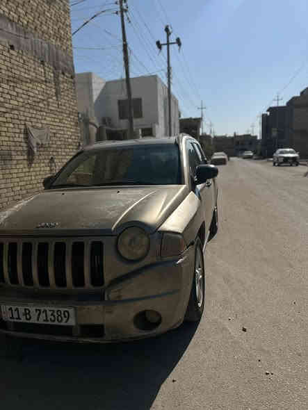 السلام عليكم 
جيب كومبارس للبيع موديل ٢٠٠٧ رقم بغداد ب اسمي شخصياً رقم دولي الانكليزي
مكينه كير اني شادهم انطيك بيهم ضمان
تبريد بدايه الصيف شديت منضومه جديده ( فريز + فان داخلي+ راديتر + كمبريسر ) 
كهربائيات كلها شغاله
حداديه ٧٥٪؜ 
تايرات ٨٠٪؜ 
باتري جديد 
تخم نوزلات 
تخم بلكات 
تخم مجاول 
حادث امريكا جاملغ خلفي عكس السايق وشويه من الباب ومعمرات بدون تبديل 
ونضربت عندي باب خلف السايق وبدلته 
نقصها شريط ستيرن هورن ما يشتغل 
مسنن مال جامه خلف السايق ما حصلته ماطور شغال وجامه جديده
سنتر لوك من الداخل يشتغل من الريمونت ما يشتغل 
السعر ٦٠ وبيها مجال 
عنوان السياره 
ذي قار / ناصريه / حي اور / قرب دار المسنين 
للتواصل 
‎*********** احمد علي
